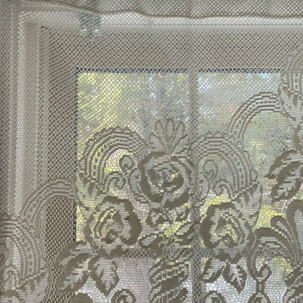 Lace Victorian Rose curtain valance, off white, rose-patterned lace design.